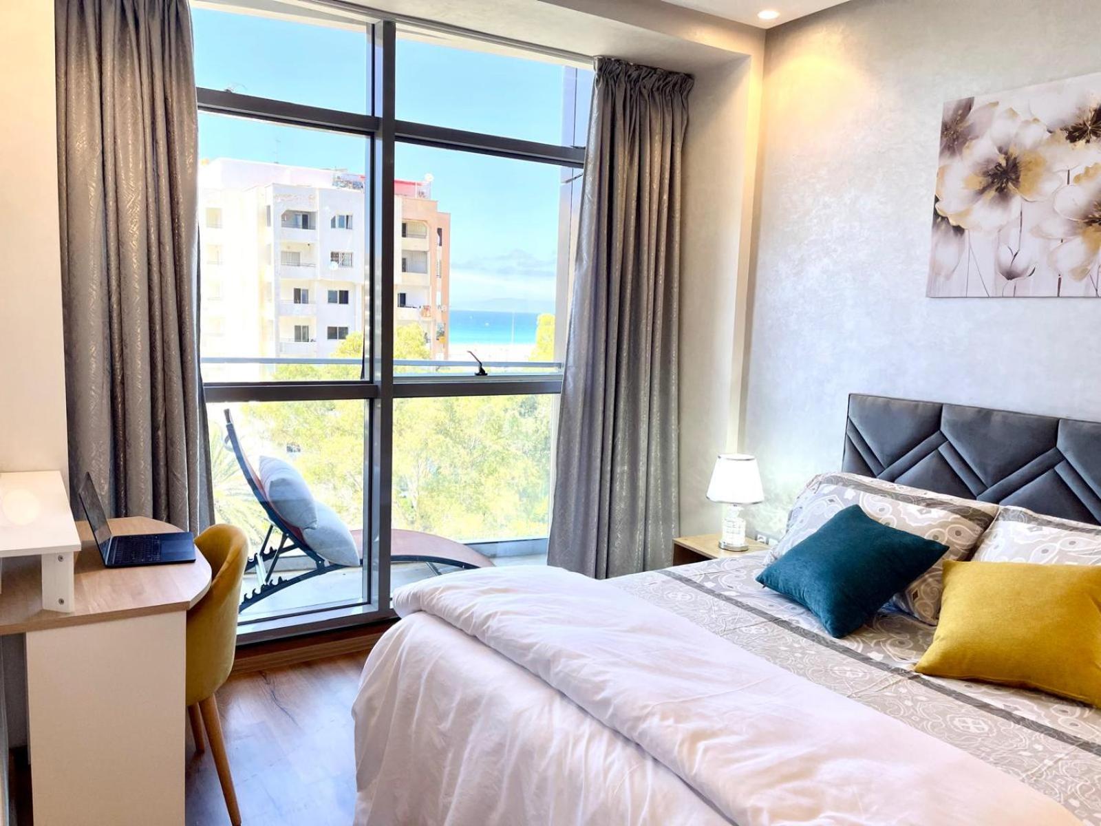 Modern Elegance With Sea Views In Central Tangier - Steps To Beach, Train And Attractions! المظهر الخارجي الصورة
