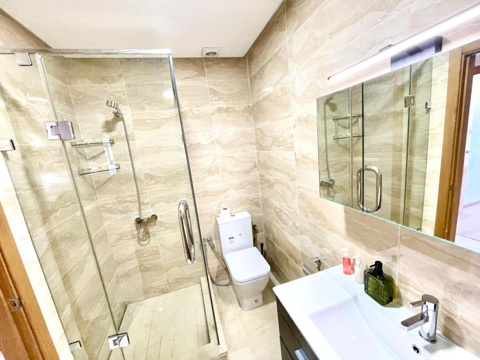 Modern Elegance With Sea Views In Central Tangier - Steps To Beach, Train And Attractions! المظهر الخارجي الصورة