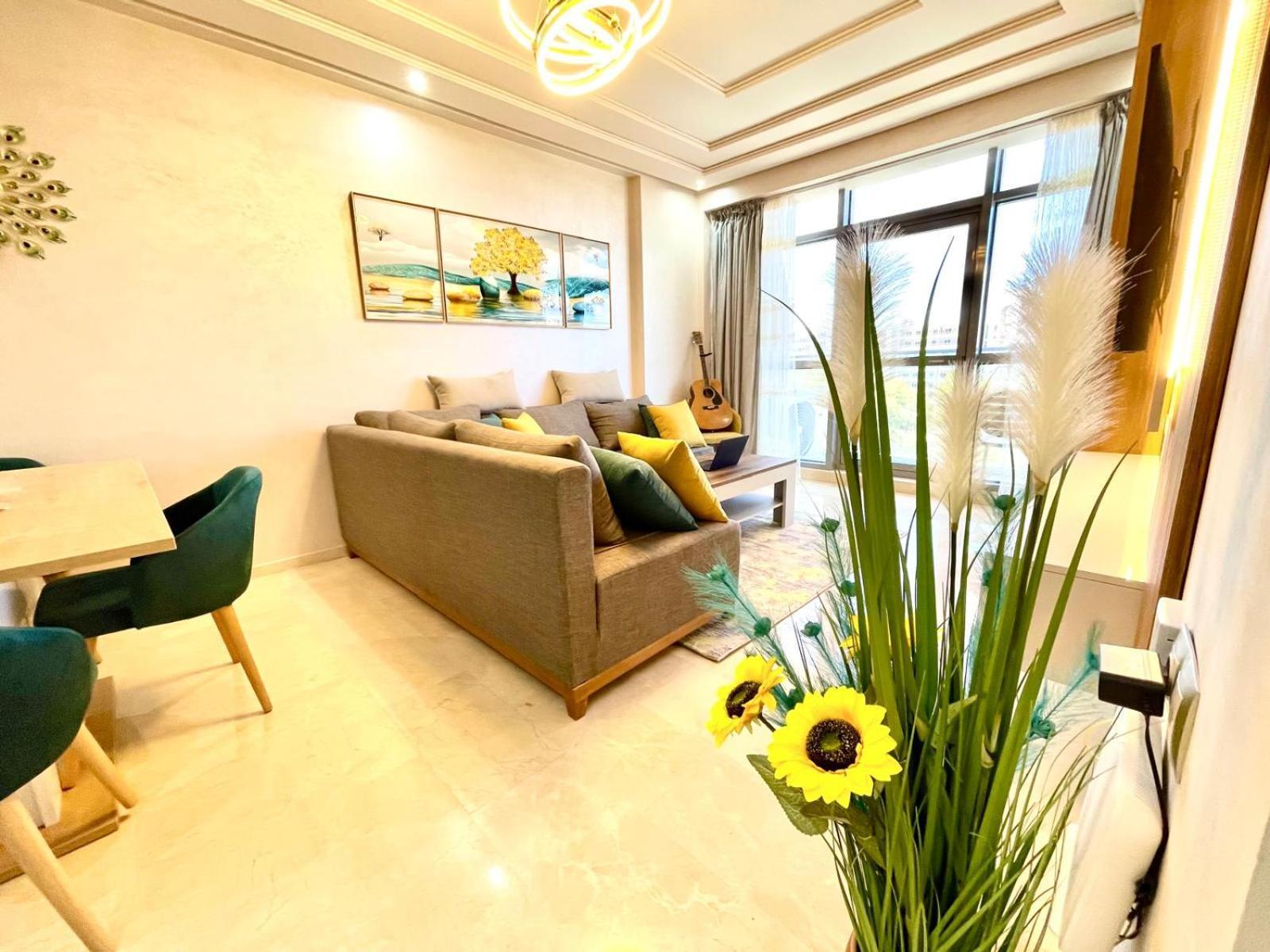 Modern Elegance With Sea Views In Central Tangier - Steps To Beach, Train And Attractions! المظهر الخارجي الصورة