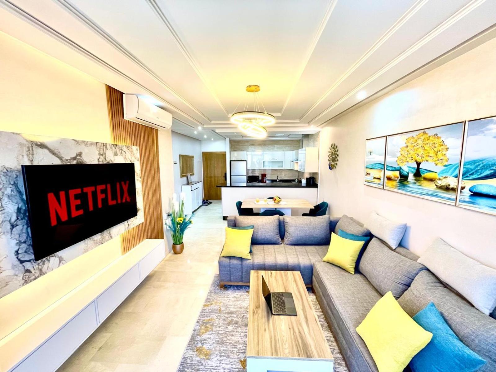 Modern Elegance With Sea Views In Central Tangier - Steps To Beach, Train And Attractions! المظهر الخارجي الصورة